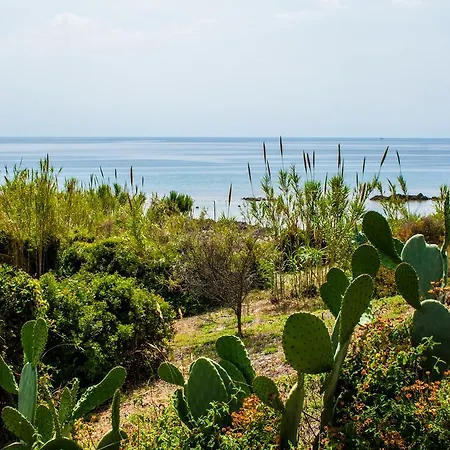 ヴィラ Saline パリヌロ